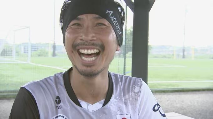 No Joke: Comedian Makes Team Japan at 40!